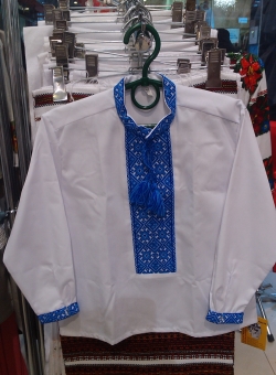 сорочка на батисті