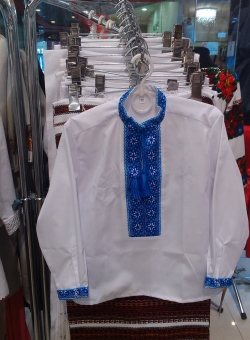 сорочка на батисті