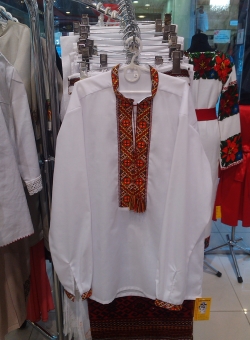 сорочка на батисті