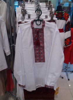 сорочка на батисті